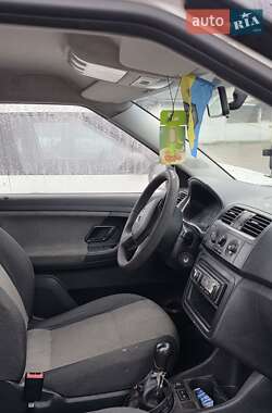 Хэтчбек Skoda Fabia 2014 в 