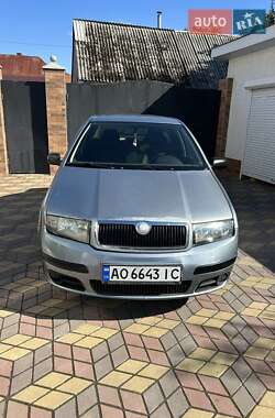 Седан Skoda Fabia 2005 в Мукачево