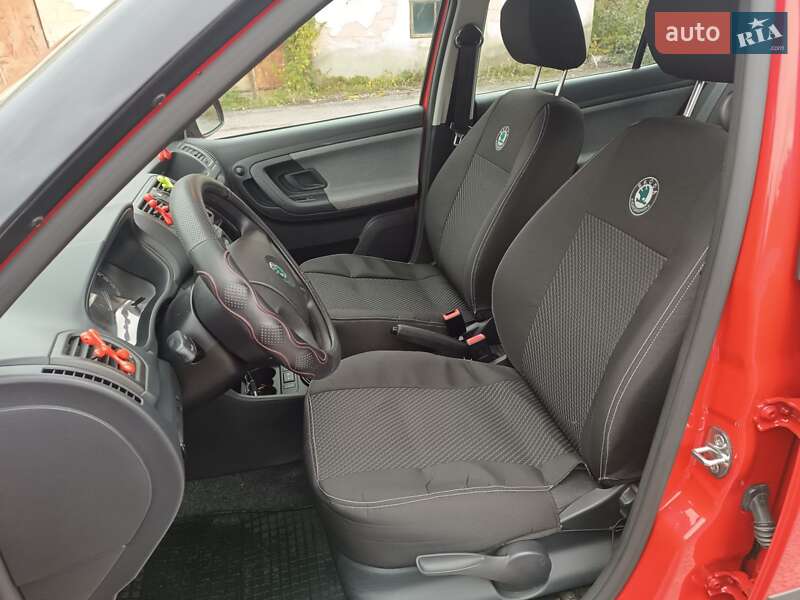 Хэтчбек Skoda Fabia 2009 в Шаргороде