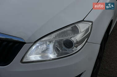 Хетчбек Skoda Fabia 2011 в  фото 5 Хетчбек Skoda Fabia 2011 в