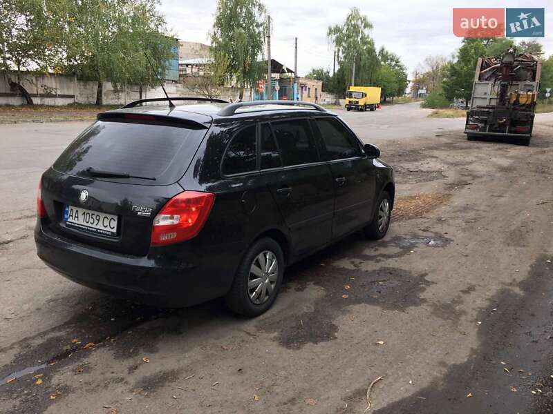 Универсал Skoda Fabia 2009 в Киеве