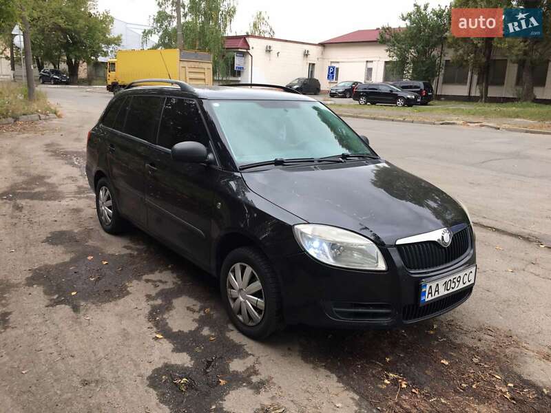 Универсал Skoda Fabia 2009 в Киеве