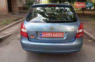 Универсал Skoda Fabia 2010 в 