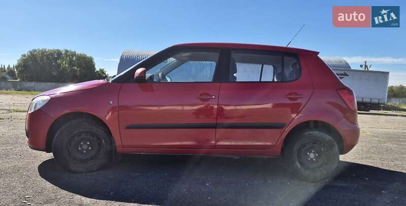 Хэтчбек Skoda Fabia 2008 в Хмельницком