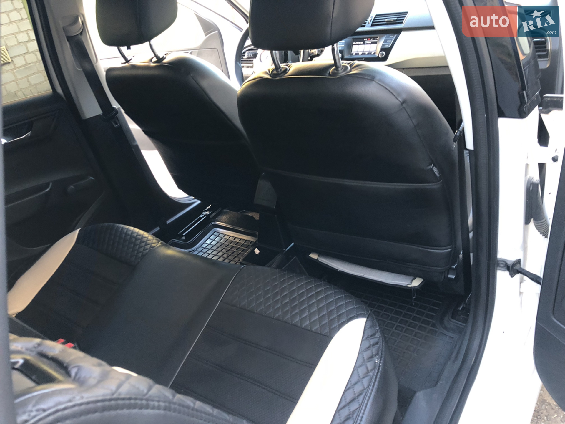 2015 Skoda Fabia - мініатюра 17
