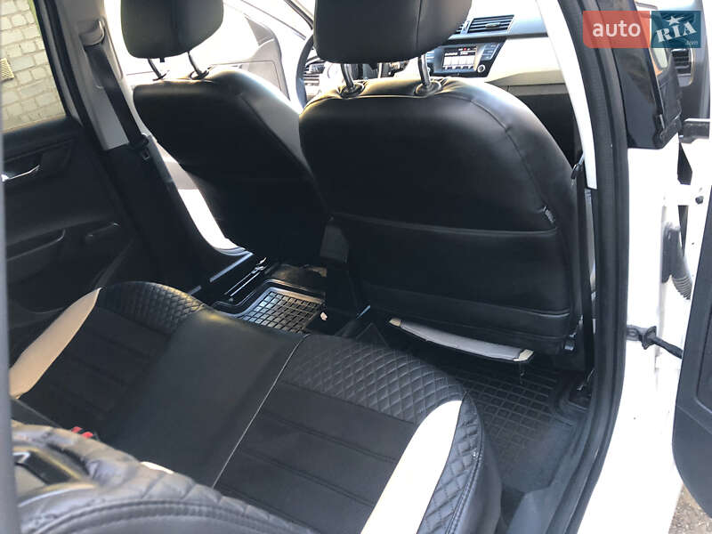 Універсал Skoda Fabia 2015 в Житомирі