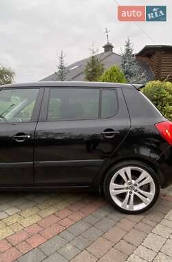 Хэтчбек Skoda Fabia 2009 в 