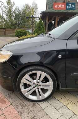 Хэтчбек Skoda Fabia 2009 в 