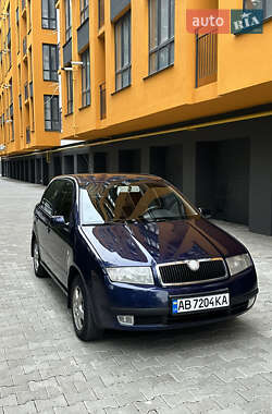 Хэтчбек Skoda Fabia 2003 в 