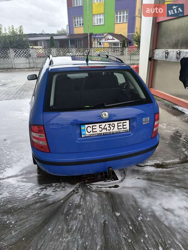 Універсал Skoda Fabia 2006 в Чернівцях