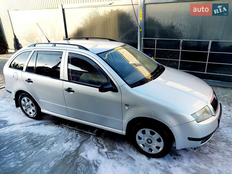 Хэтчбек Skoda Fabia 2002 в Кременчуге