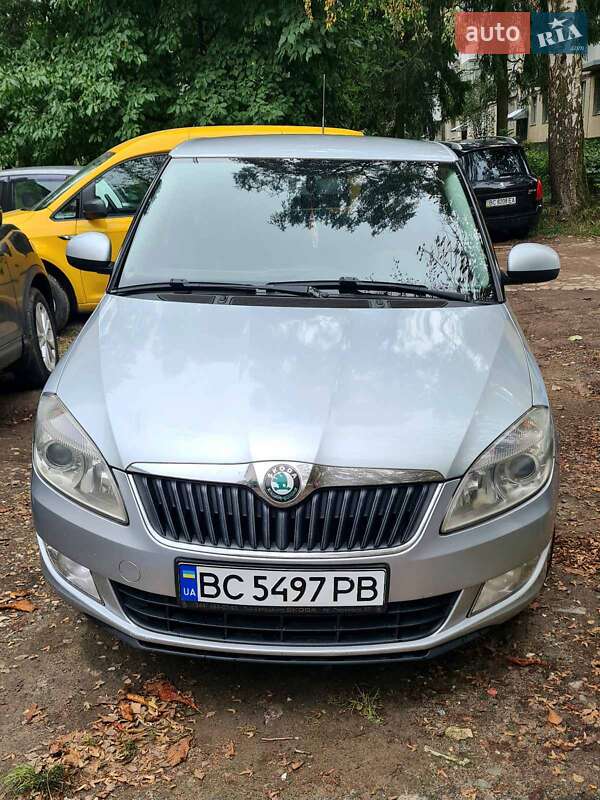 Универсал Skoda Fabia 2011 в 