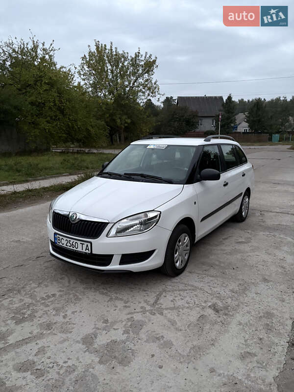 Універсал Skoda Fabia 2011 в Чернігові фото 3 Універсал Skoda Fabia 2011 в Чернігові