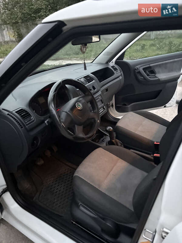 Універсал Skoda Fabia 2011 в Чернігові фото 7 Універсал Skoda Fabia 2011 в Чернігові