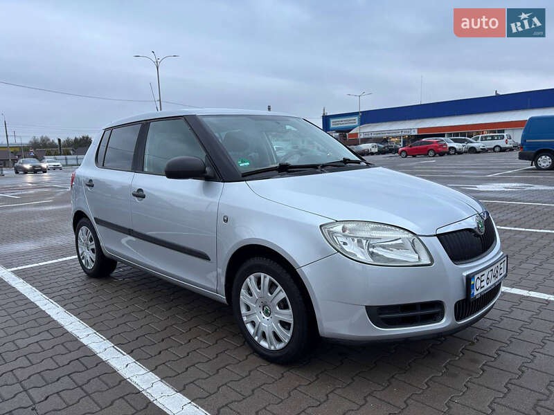 Хетчбек Skoda Fabia 2008 в Чернівцях фото 2 Хетчбек Skoda Fabia 2008 в Чернівцях