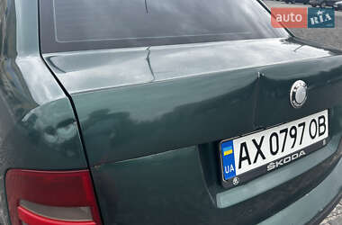 Седан Skoda Fabia 2001 в 