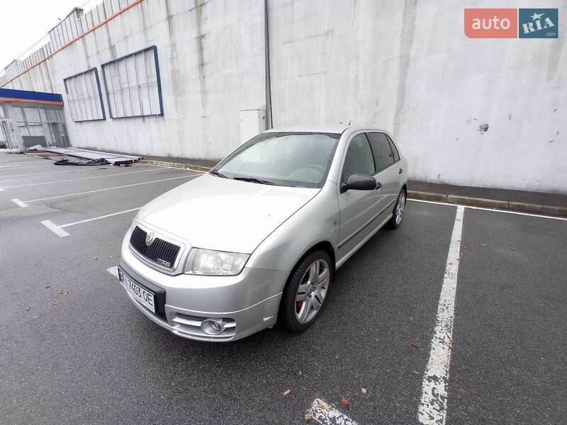 Хэтчбек Skoda Fabia 2005 в Киеве