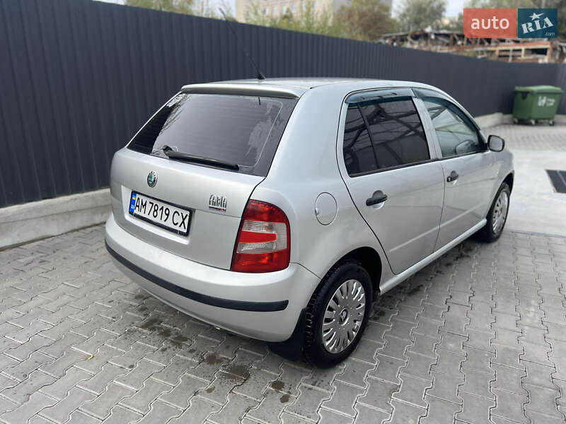 Хетчбек Skoda Fabia 2005 в Житомирі
