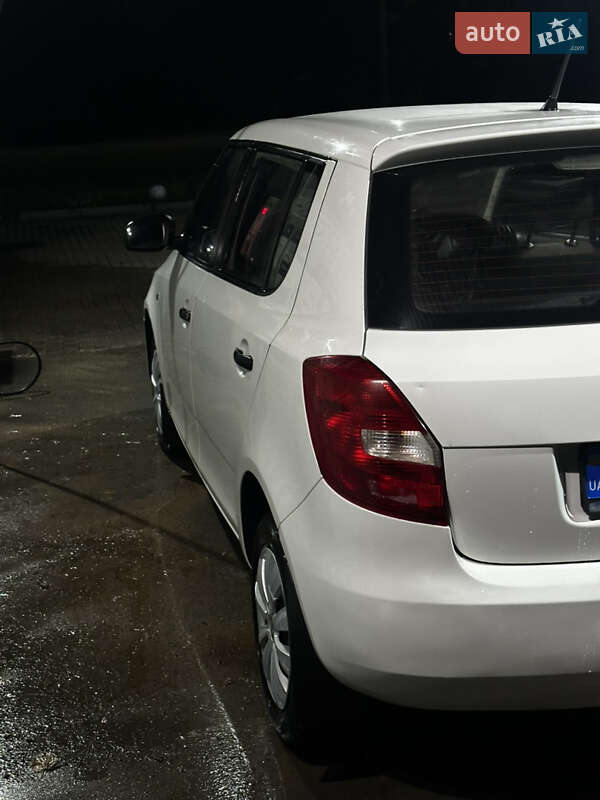 Хетчбек Skoda Fabia 2012 в Смілі фото 7 Хетчбек Skoda Fabia 2012 в Смілі