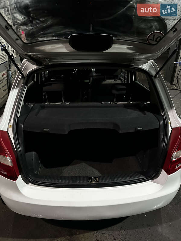 Хетчбек Skoda Fabia 2012 в Смілі фото 11 Хетчбек Skoda Fabia 2012 в Смілі