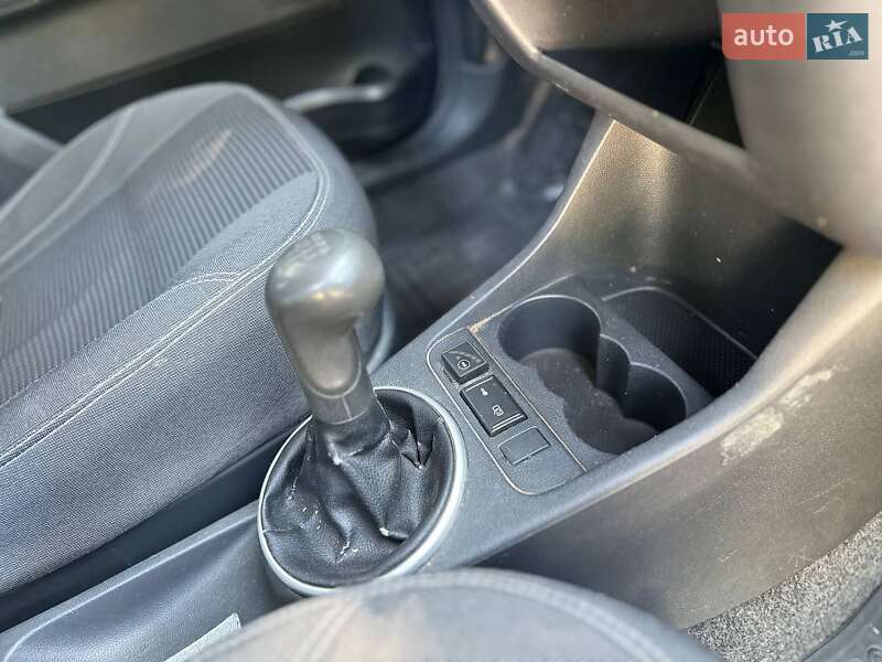 Хэтчбек Skoda Fabia 2008 в Николаеве фото 14 Хэтчбек Skoda Fabia 2008 в Николаеве