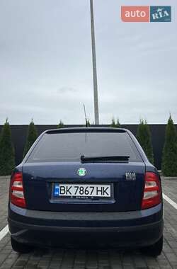 Хэтчбек Skoda Fabia 2003 в 
