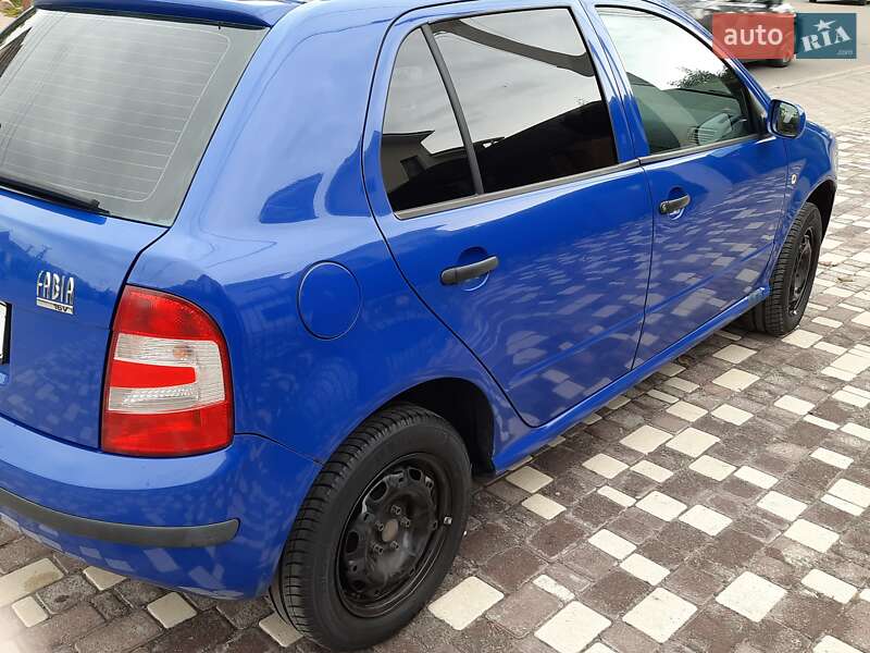 Хэтчбек Skoda Fabia 2007 в Киеве