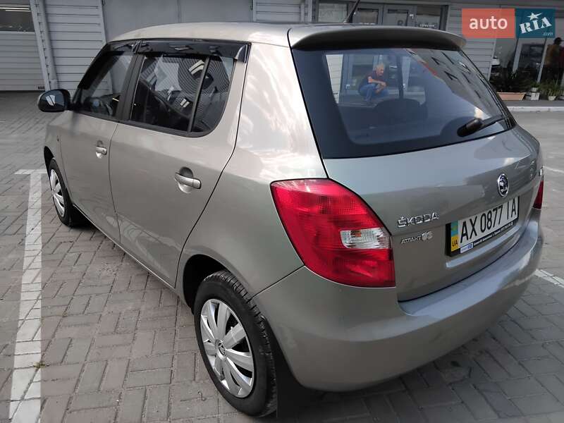Хэтчбек Skoda Fabia 2013 в Днепре фото 5 Хэтчбек Skoda Fabia 2013 в Днепре