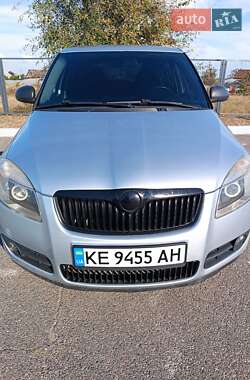 Хэтчбек Skoda Fabia 2008 в Днепре