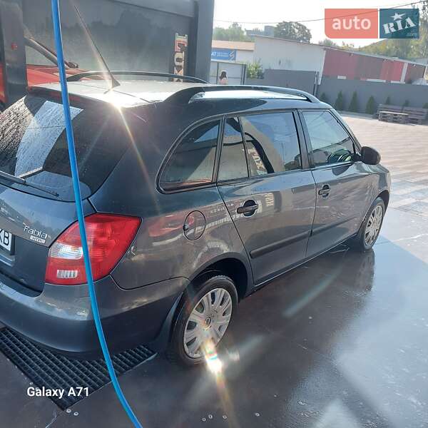 Універсал Skoda Fabia 2009 в Львові
