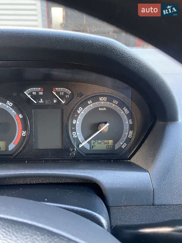 Универсал Skoda Fabia 2006 в Ивано-Франковске фото 7 Универсал Skoda Fabia 2006 в Ивано-Франковске