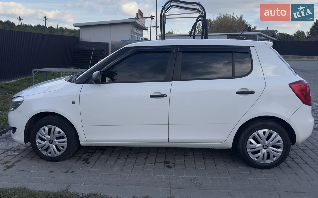 2015 Skoda Fabia - мініатюра 11