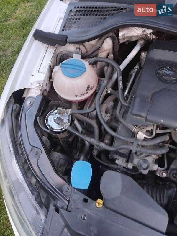 Універсал Skoda Fabia 2015 в Ужгороді