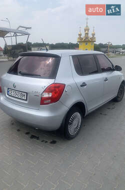 Хетчбек Skoda Fabia 2012 в 