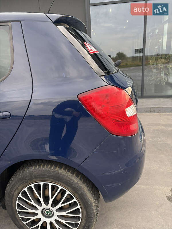 Хэтчбек Skoda Fabia 2012 в Костополе