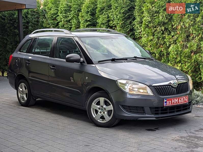 Skoda Fabia 2011 Skoda Fabia 2011
