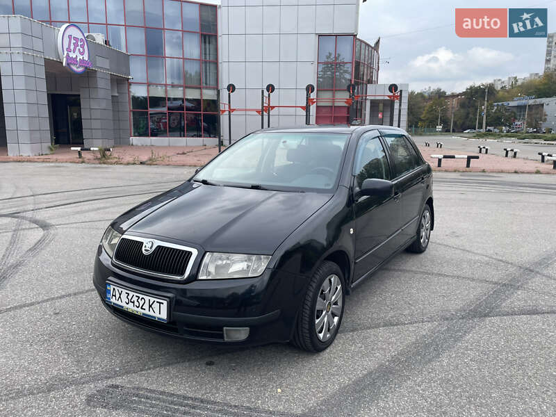 Хэтчбек Skoda Fabia 2001 в 