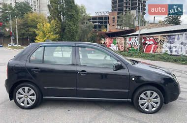 Хэтчбек Skoda Fabia 2001 в 