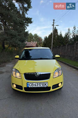 Хэтчбек Skoda Fabia 2008 в 