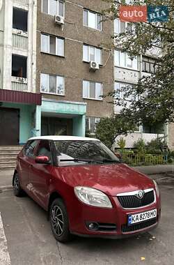 Хэтчбек Skoda Fabia 2009 в Киеве