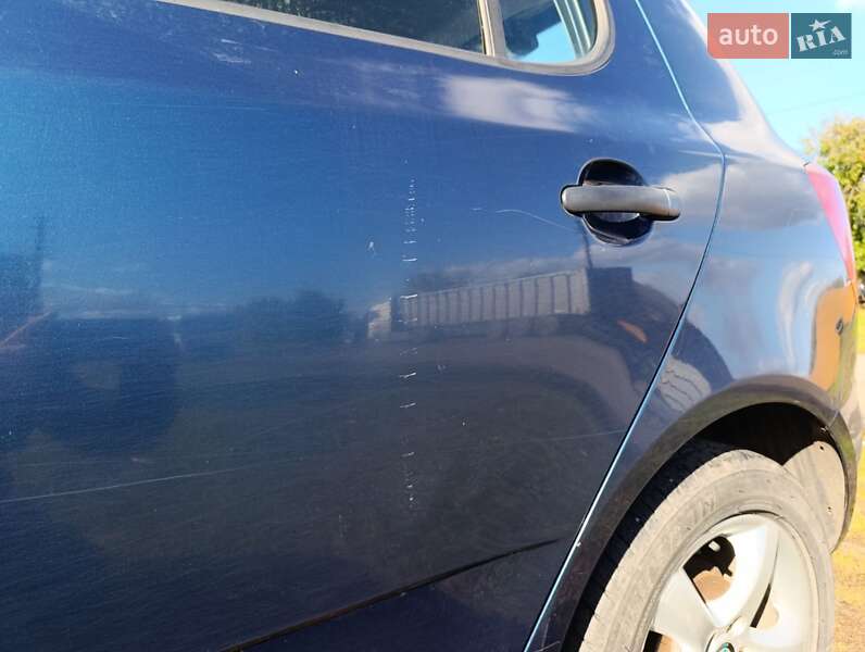 Хэтчбек Skoda Fabia 2011 в Черкассах