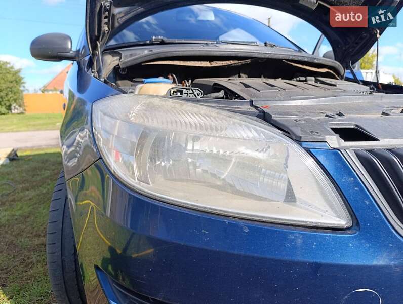 Хэтчбек Skoda Fabia 2011 в Черкассах