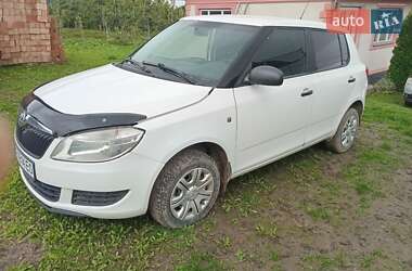 Хетчбек Skoda Fabia 2014 в Чернівцях