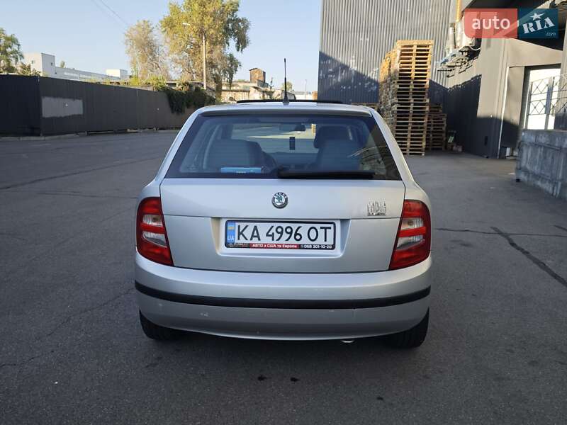 Хетчбек Skoda Fabia 2001 в Києві