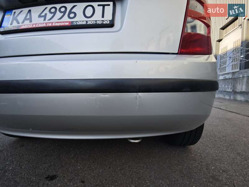 Хетчбек Skoda Fabia 2001 в Києві