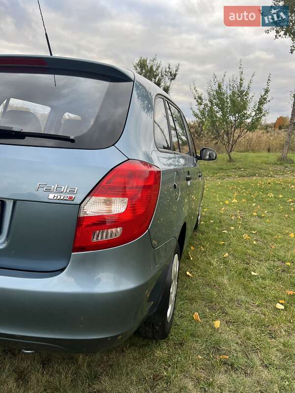 Универсал Skoda Fabia 2009 в Кременчуге