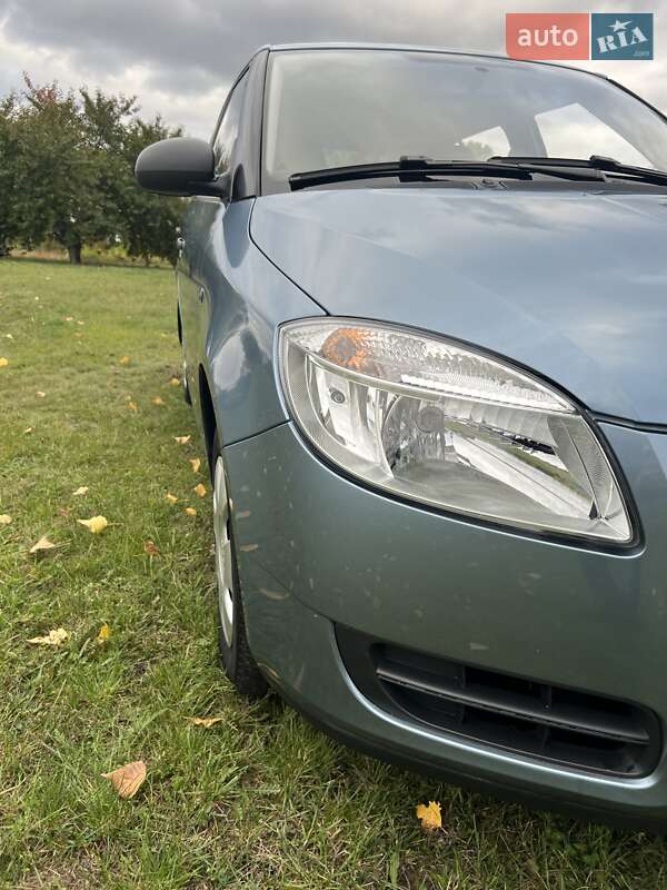 Универсал Skoda Fabia 2009 в Кременчуге
