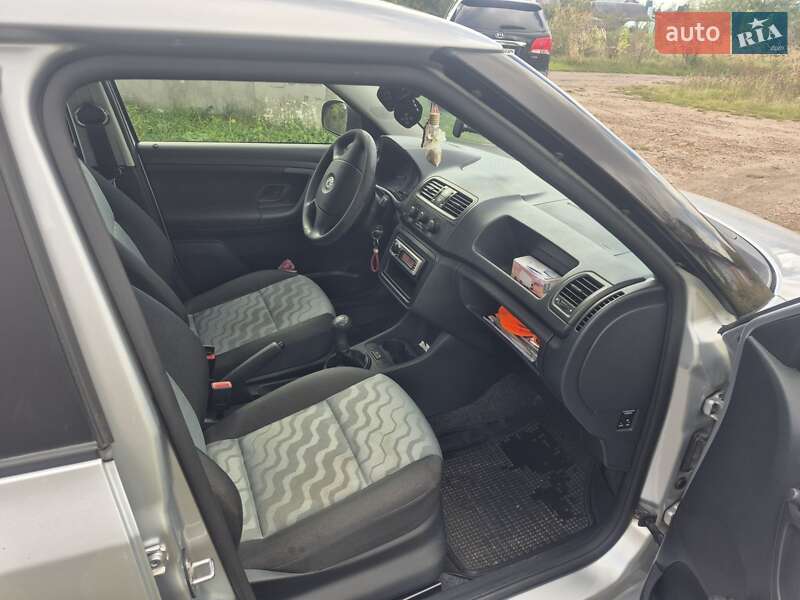 Хэтчбек Skoda Fabia 2008 в Нововолынске