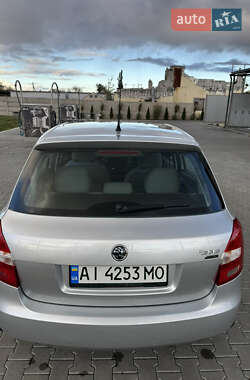 Хэтчбек Skoda Fabia 2007 в 