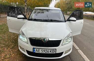 Хэтчбек Skoda Fabia 2012 в 